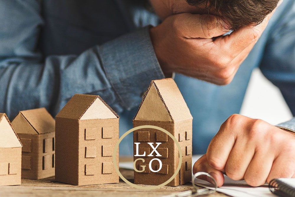 En LEX GO ABOGADOS somos especialistas en la defensa de particulares y familias frente a procedimientos de ejecución hipotecaria. Si has recibido una demanda de ejecución por impago de tu préstamo hipotecario, aún estás a tiempo de actuar y defender tu vivienda.